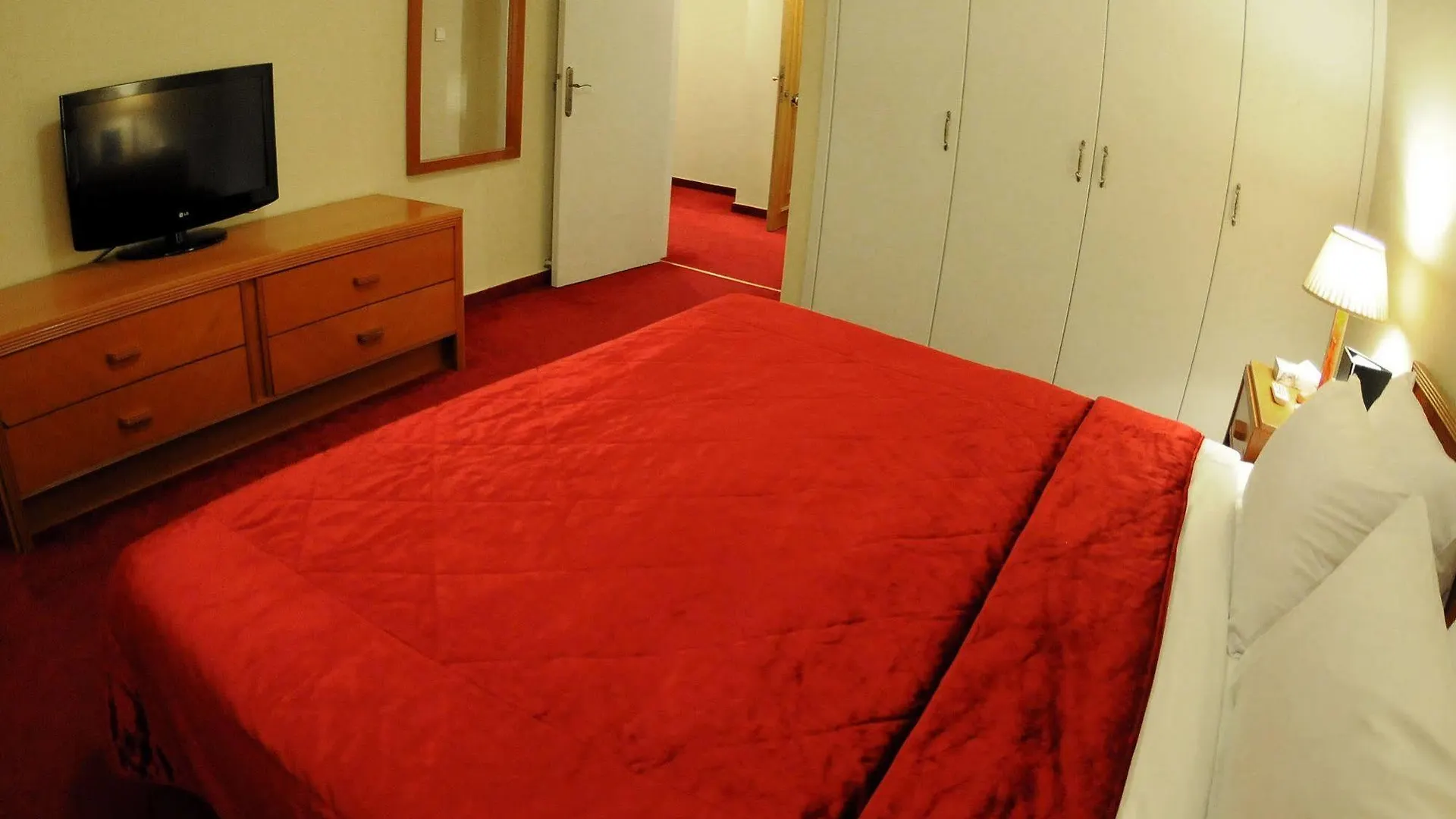 La Vida Suite Beirut 4*,