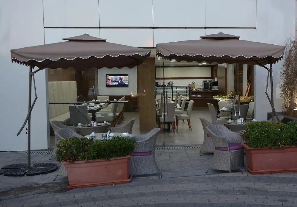 La Vida Suite Beirut 4*,